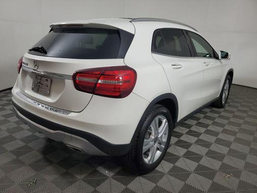 Polar White 2019 Mercedes-Benz GLA 250 Base
