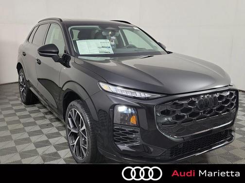 Mythos Black Metallic 2026 Audi Q3 TFSI quattro S tronic