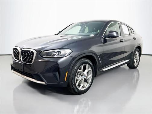 2022 BMW X4 xDrive30i