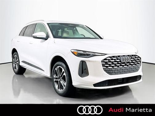 2025 Audi Q5 Premium TFSI quattro S tronic