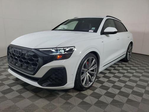 Glacier White Metallic 2026 Audi Q8 55 Prestige