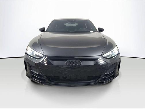 2022 Audi e-tron GT Prestige