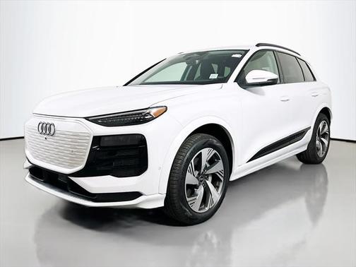 2025 Audi Q6 e-tron Premium Plus quattro