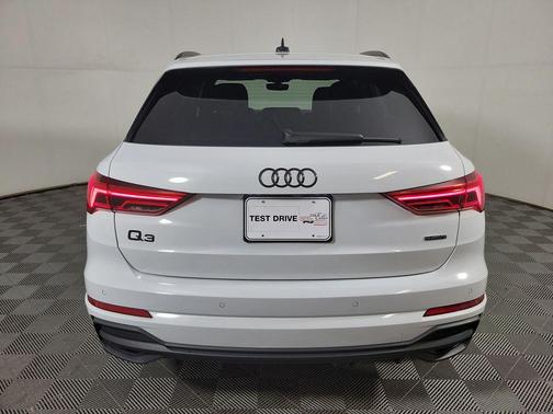 Glacier White Metallic 2023 Audi Q3 45 S line Premium Plus