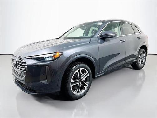 2025 Audi Q5 Premium