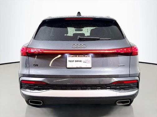 2025 Audi Q5 Premium