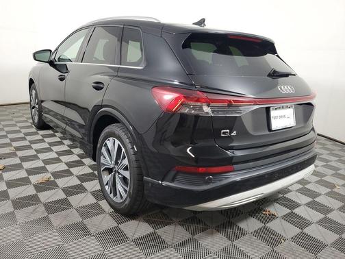 2023 Audi Q4 e-tron Premium Plus 40 RWD