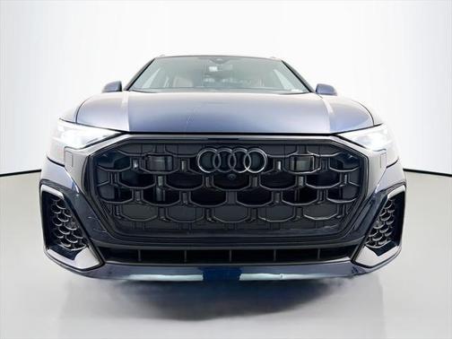 2024 Audi Q8 55 Premium Plus