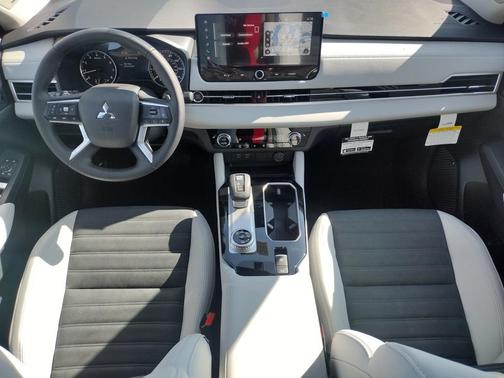 2025 Mitsubishi Outlander SE 2.5 S-AWC