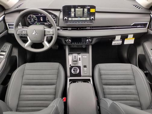 2025 Mitsubishi Outlander PHEV SE S-AWC