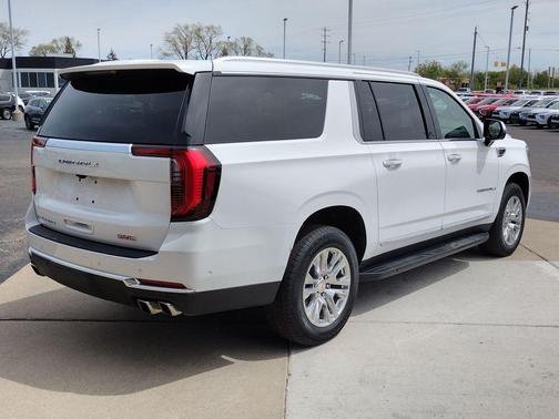 Summit White 2025 GMC Yukon XL Denali