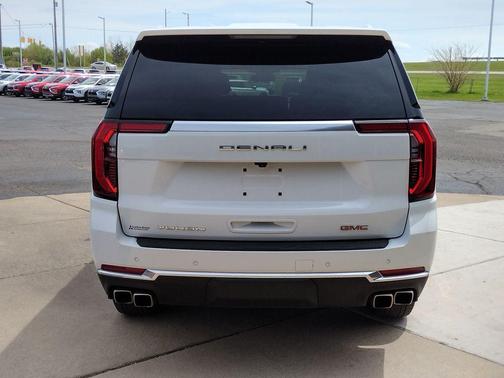 Summit White 2025 GMC Yukon XL Denali