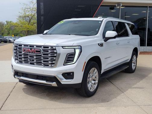 Summit White 2025 GMC Yukon XL Denali