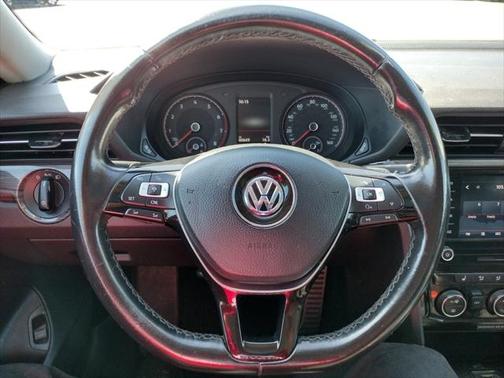 2020 Volkswagen Passat 2.0T R-Line
