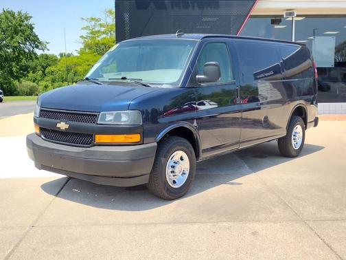 2020 Chevrolet Express 2500 RWD 2500 Regular Wheelbase WT