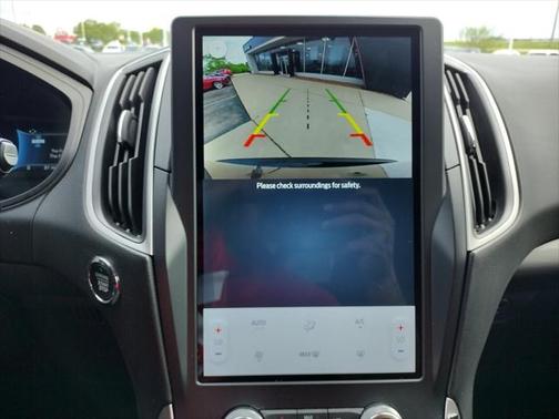 2024 Ford Edge SE