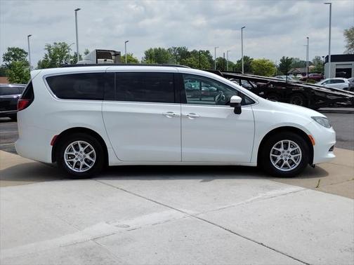 2021 Chrysler Voyager LXI
