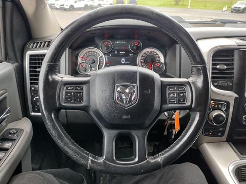Bright White 2019 RAM 1500 SLT