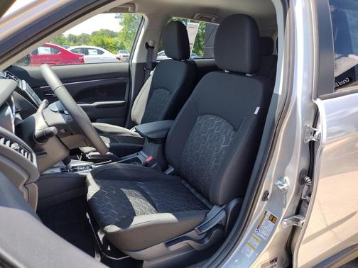 2025 Mitsubishi Outlander Sport 2.0 LE