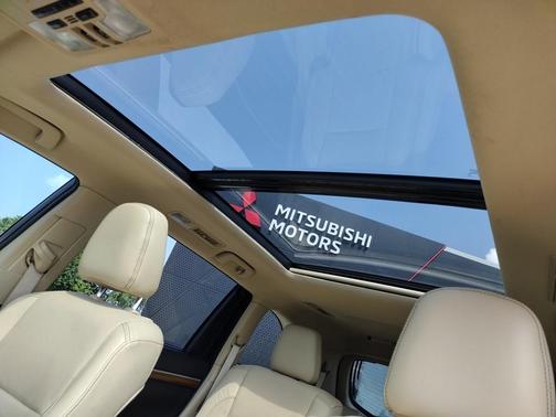 2019 Toyota Highlander Hybrid Platinum