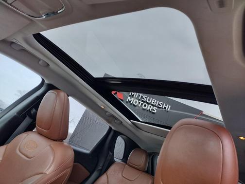 2019 Jeep Cherokee Overland