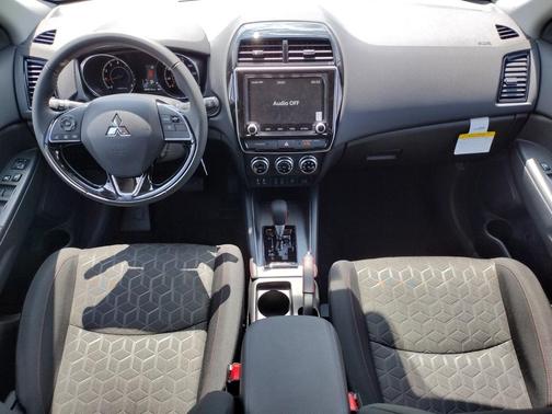 2025 Mitsubishi Outlander Sport 2.0 LE