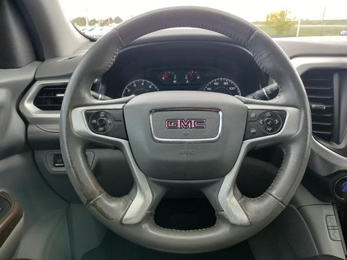 2018 GMC Acadia SLE-2