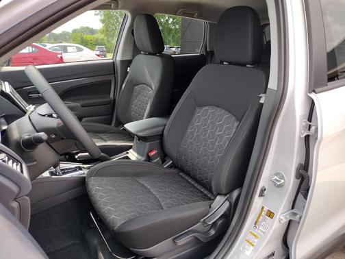 2025 Mitsubishi Outlander Sport 2.0 LE
