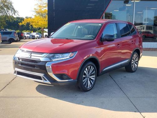 2019 Mitsubishi Outlander ES
