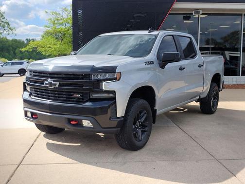 Silver Ice Metallic 2021 Chevrolet Silverado 1500 LT Trail Boss