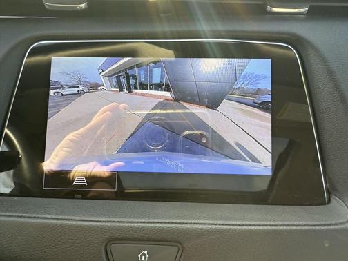 2022 Cadillac XT4 Premium Luxury