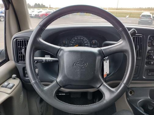 2000 Chevrolet Express 1500 Base