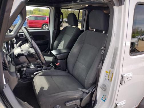 Bright White Clearcoat 2020 Jeep Wrangler Unlimited Sport