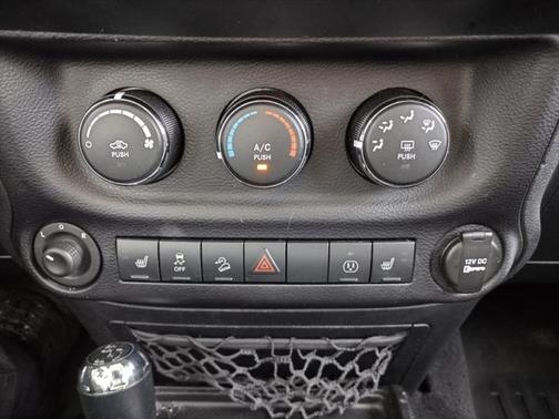 2015 Jeep Wrangler Unlimited Altitude