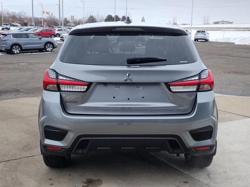 2024 Mitsubishi Outlander Sport 2.0 ES
