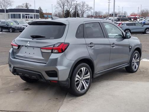 2024 Mitsubishi Outlander Sport 2.0 ES