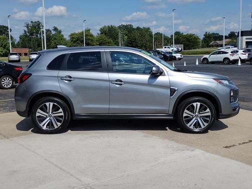2022 Mitsubishi Outlander Sport SE
