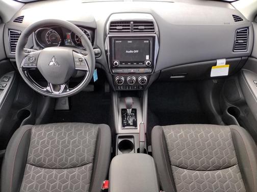 2025 Mitsubishi Outlander Sport 2.0 LE