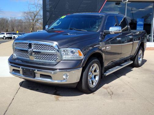 Granite Crystal Metallic 2018 RAM 1500 Laramie