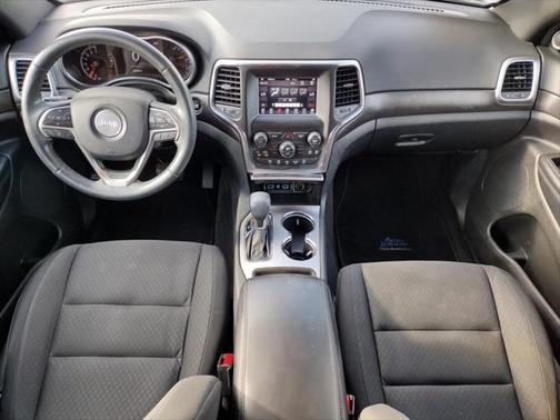 2018 Jeep Grand Cherokee Laredo E