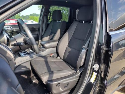 2018 Jeep Grand Cherokee Laredo E