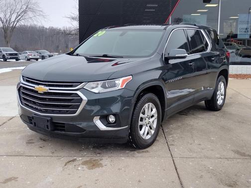 2020 Chevrolet Traverse LT Cloth