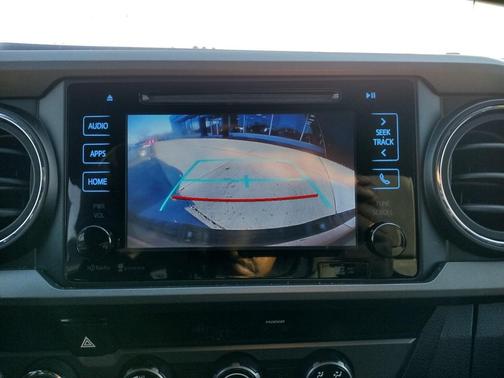 2016 Toyota Tacoma SR