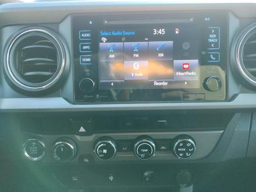 2016 Toyota Tacoma SR