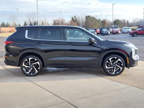 2022 Mitsubishi Outlander ES 2.5 2WD