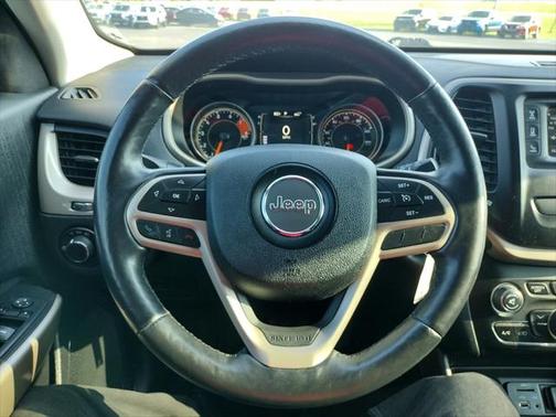 2017 Jeep Cherokee Sport