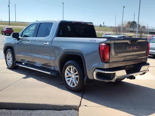 Steel Metallic 2022 GMC Sierra 1500 SLT