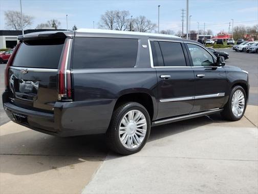 2018 Cadillac Escalade ESV Platinum