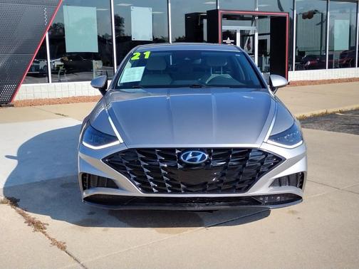 2021 Hyundai SONATA SEL