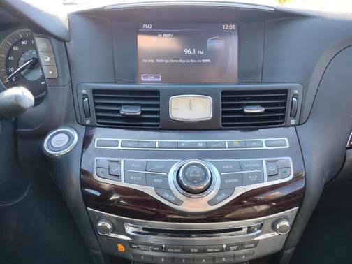 2014 INFINITI Q70 3.7X